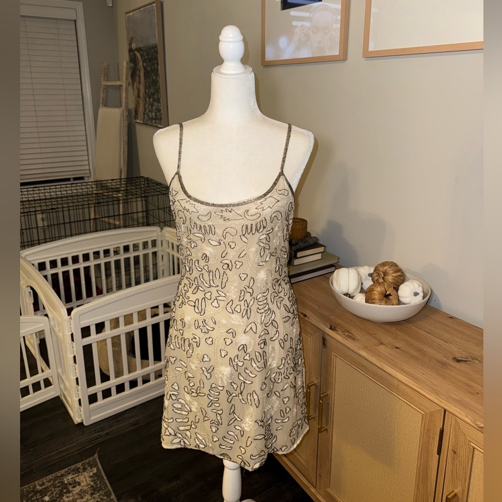 Adriana Papell Embellished Silk Evening mini dress size 6